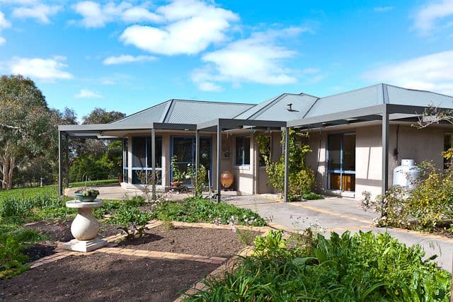 112 Goolabri Drive, SUTTON NSW 2620, Sutton - Thumbnail 3