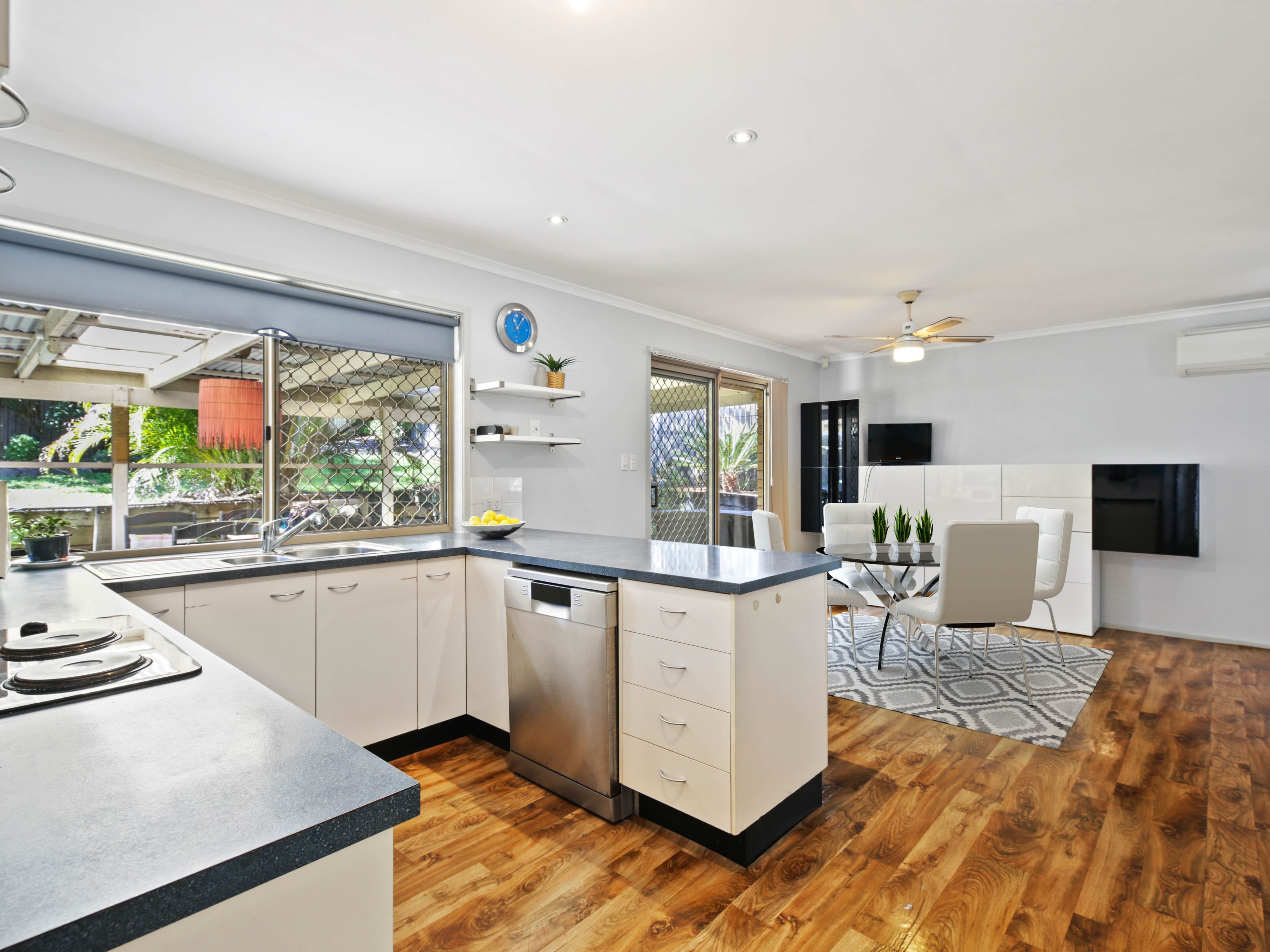 18 Natone Court, Edens Landing QLD 4207, Edens Landing - Thumbnail 3