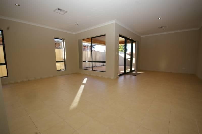 48 Ivanhoe Street, MORLEY WA 6062, Morley - Thumbnail 3