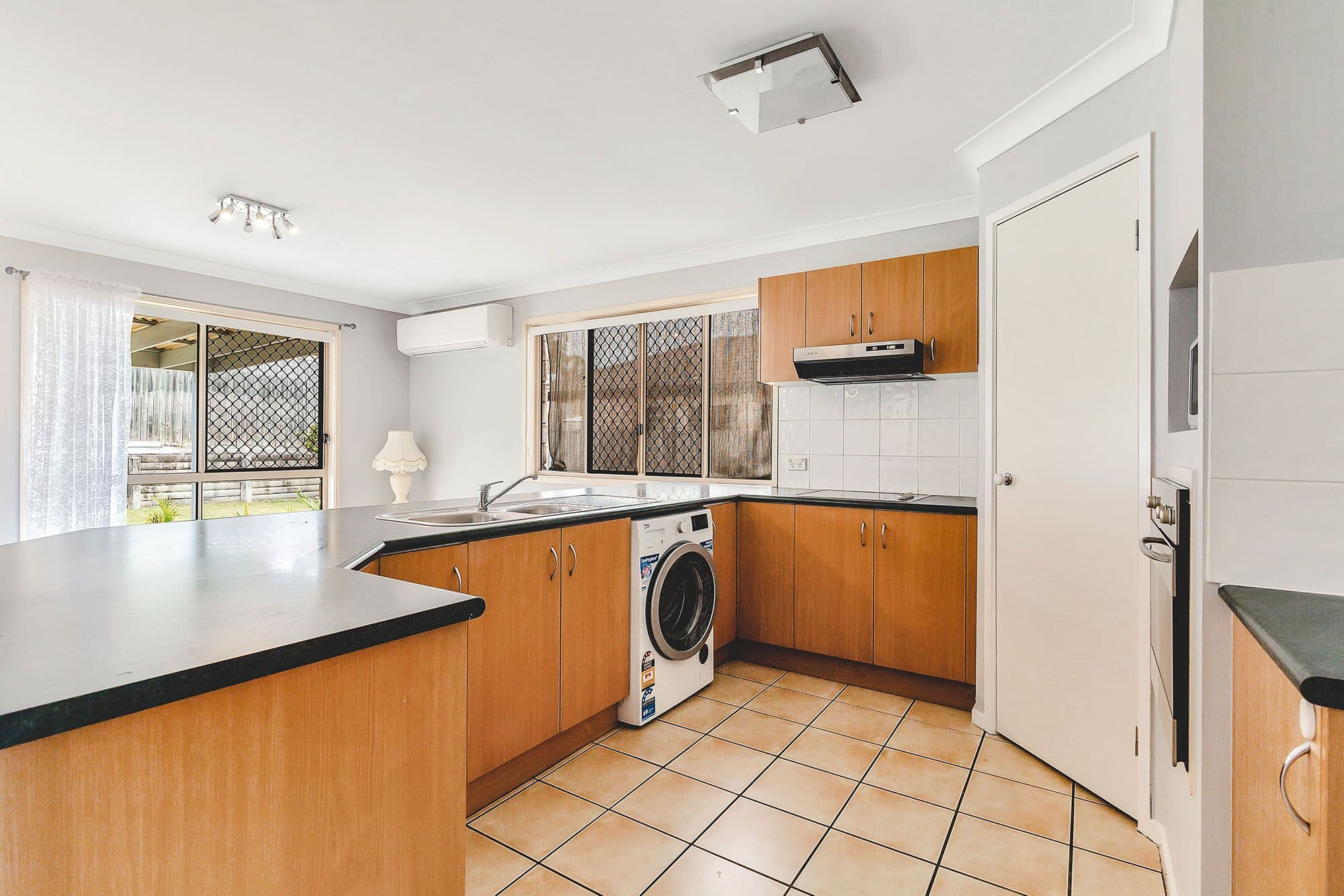 25 Bedivere Drive, Ormeau QLD 4208, Ormeau - Thumbnail 4