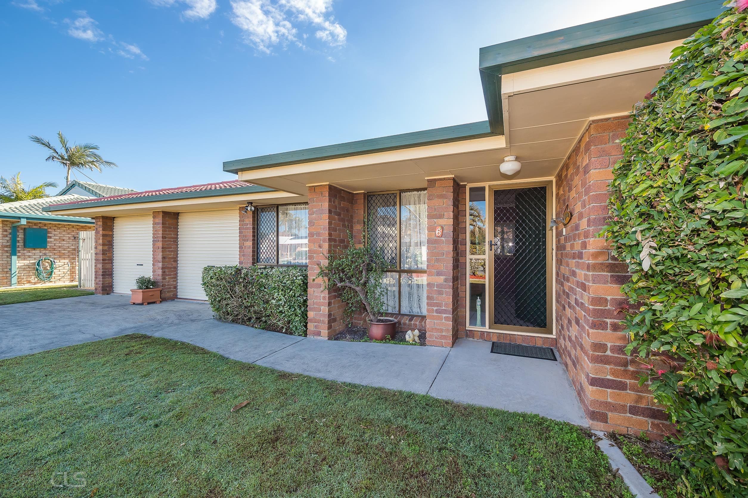 6 Lachlan Crescent, Sandstone Point QLD 4511, Sandstone Point - Image 1