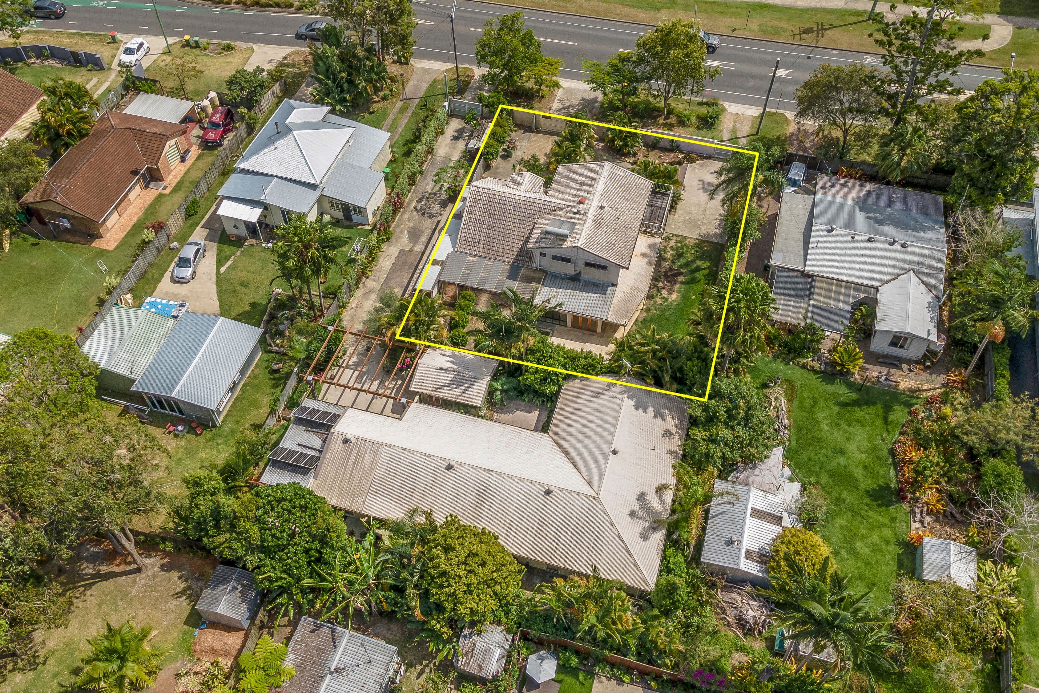 11 Poinciana Avenue, Tewantin QLD 4565, Tewantin - Thumbnail 2