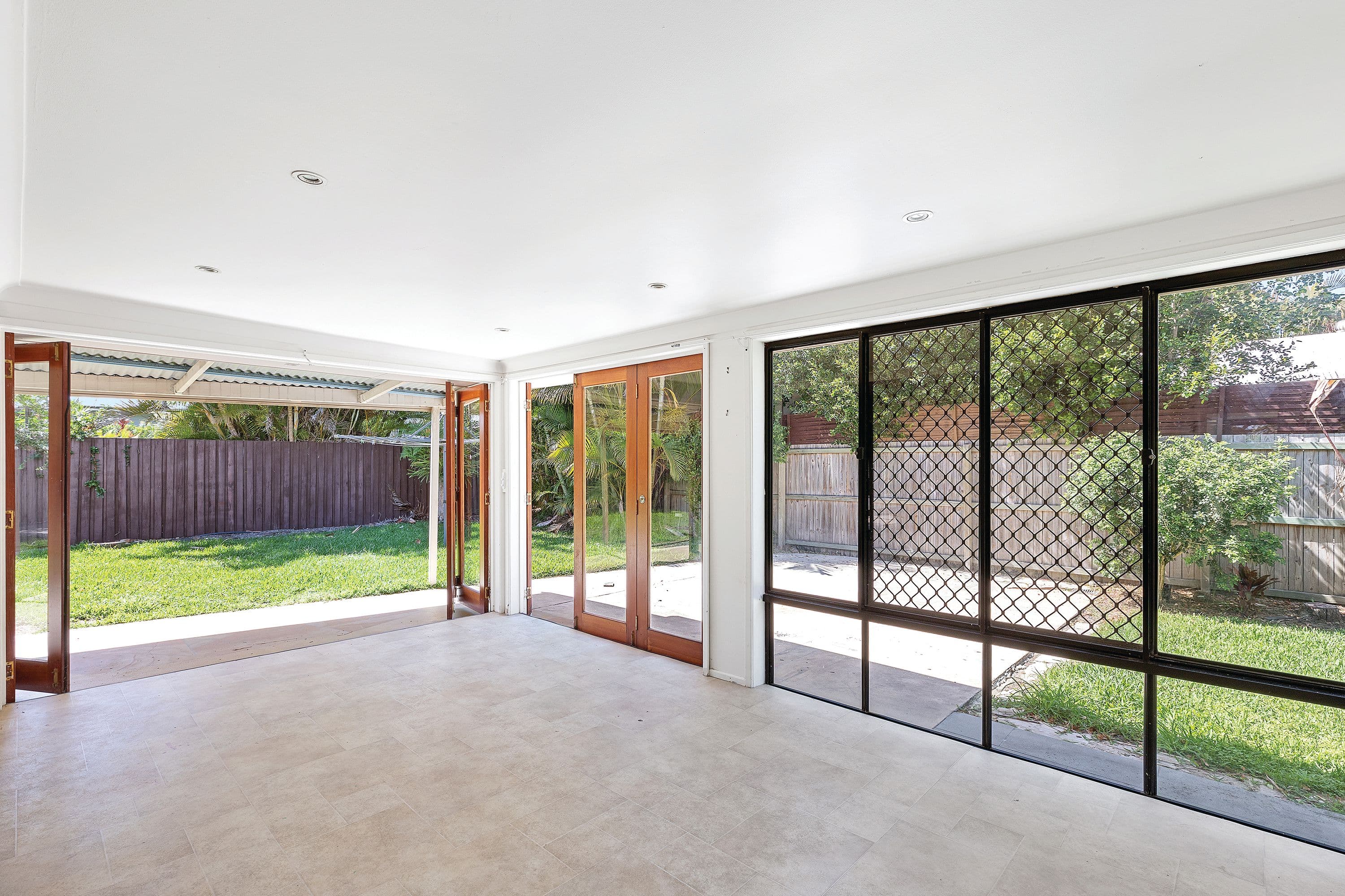 11 Poinciana Avenue, Tewantin QLD 4565, Tewantin - Thumbnail 7