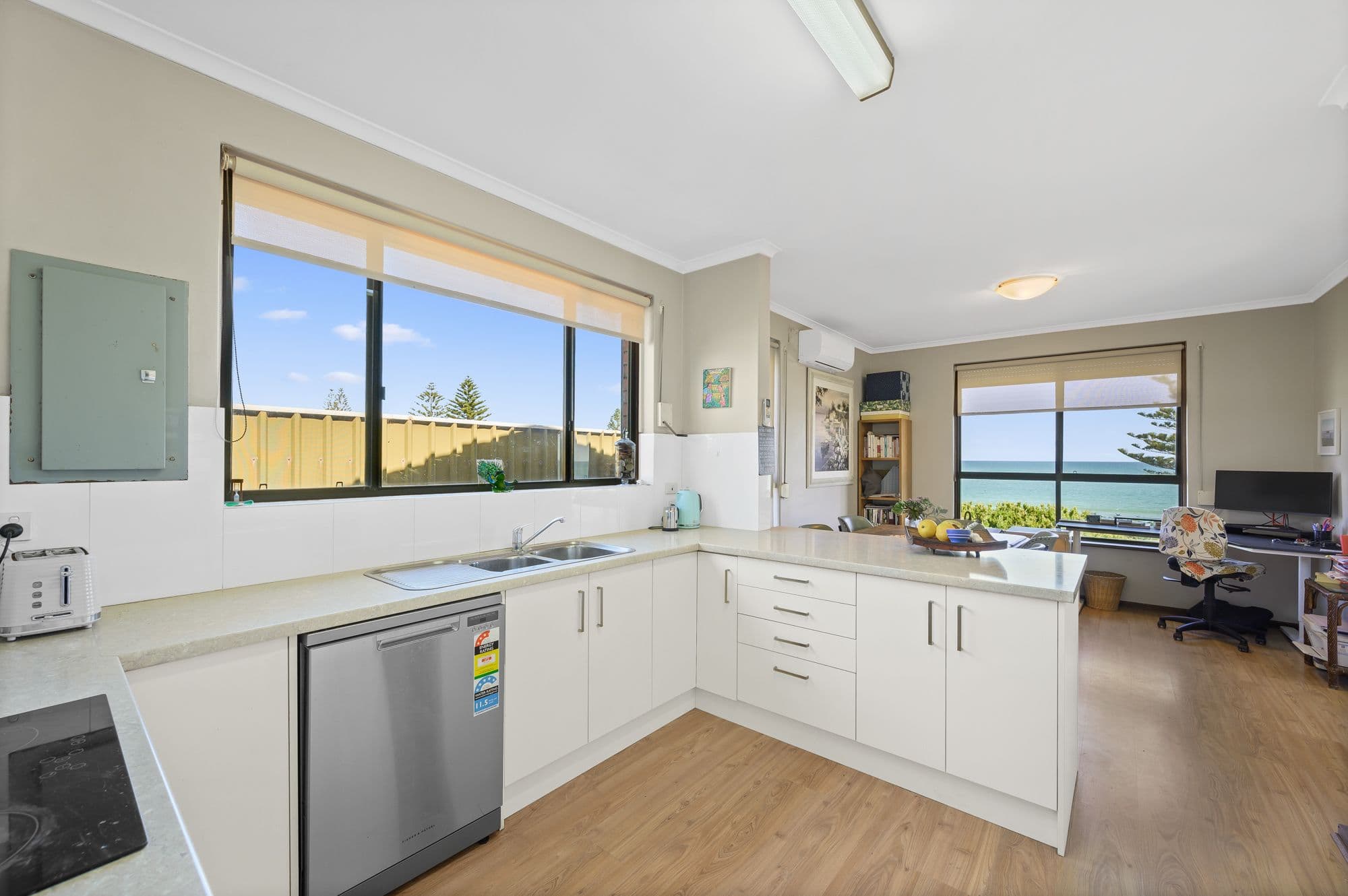 12 Esplanade, Christies Beach SA 5165, Christies Beach - Thumbnail 3