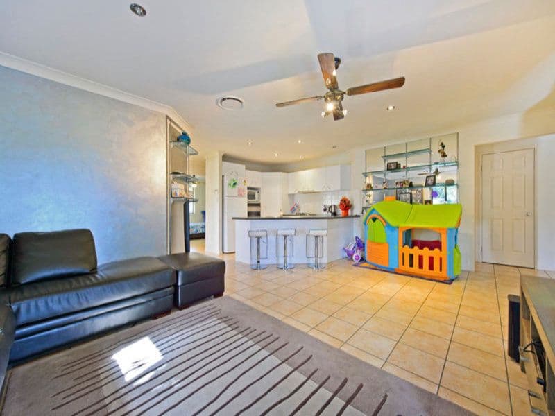 40 Buffalo Crescent, PACIFIC PINES QLD 4211, Pacific Pines - Thumbnail 3