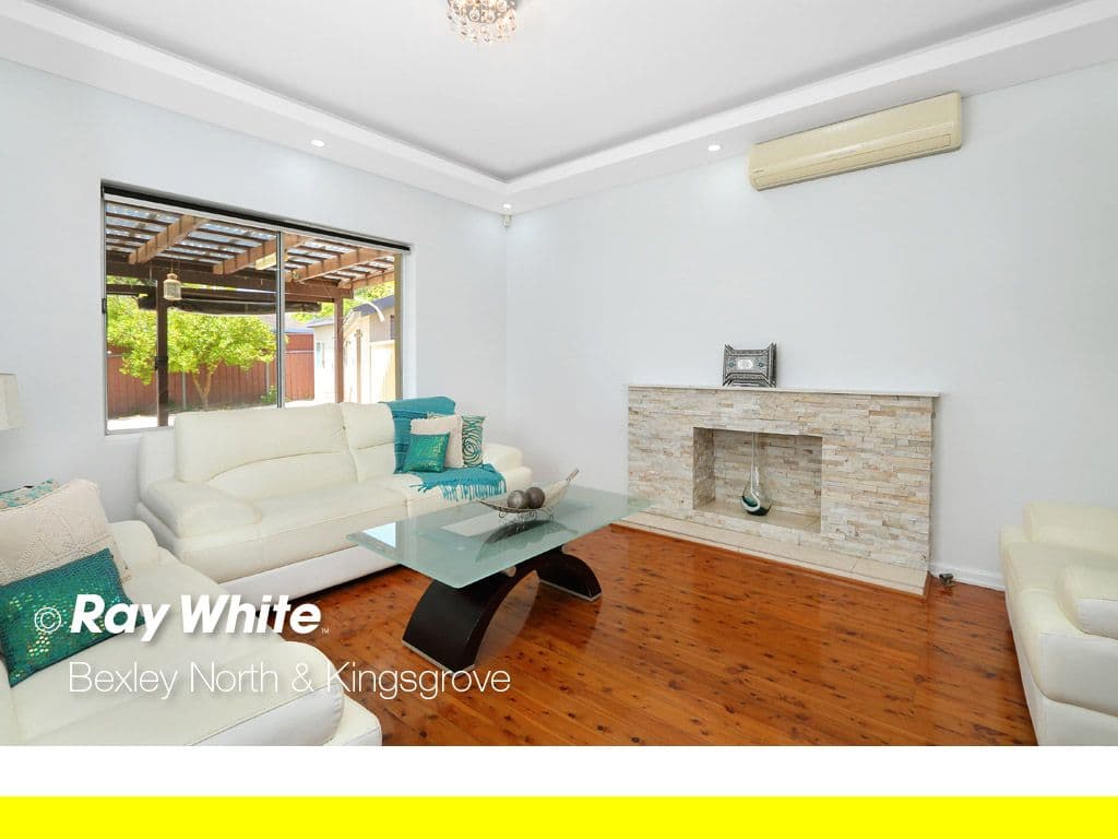 2 Gunyah Crescent, Roselands - Thumbnail 2