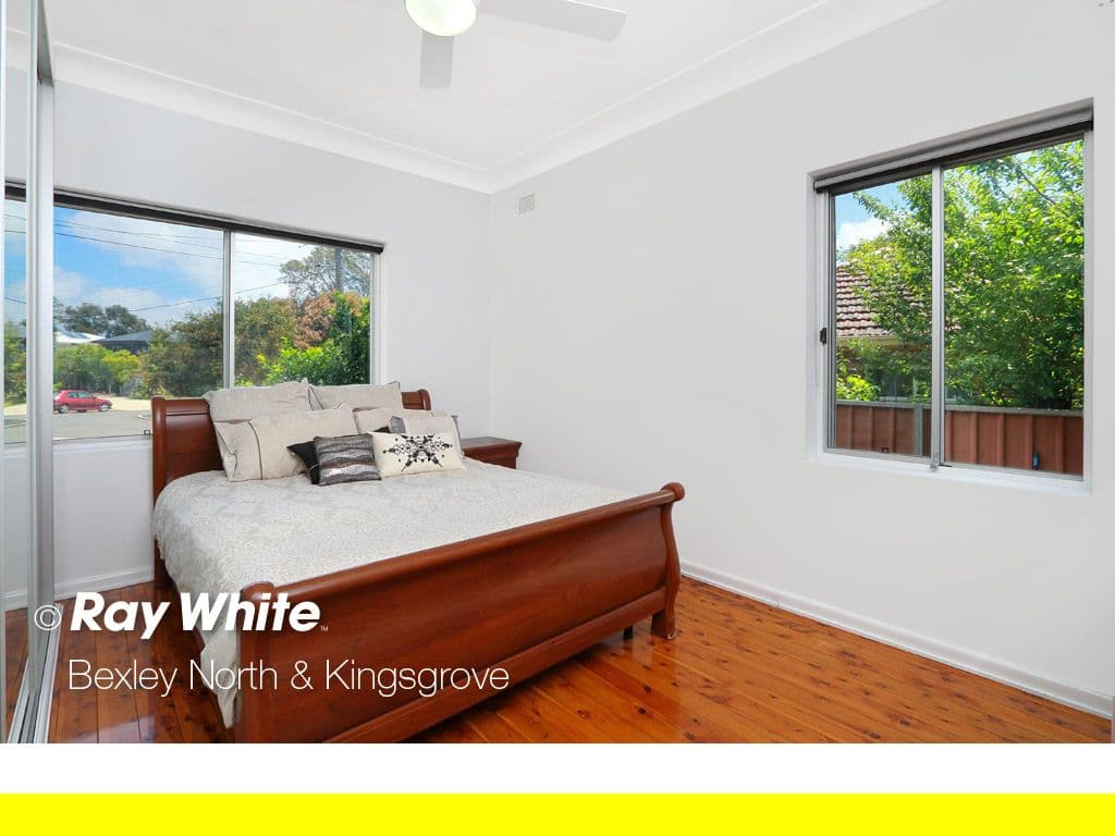 2 Gunyah Crescent, Roselands - Thumbnail 5