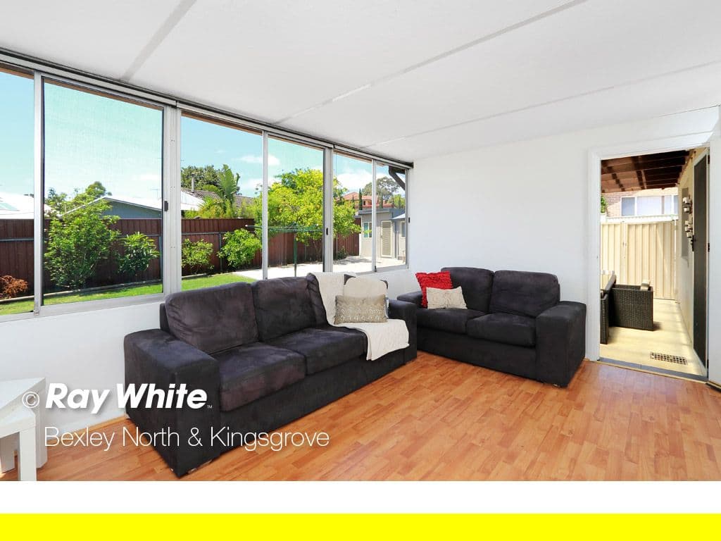 2 Gunyah Crescent, Roselands - Thumbnail 6