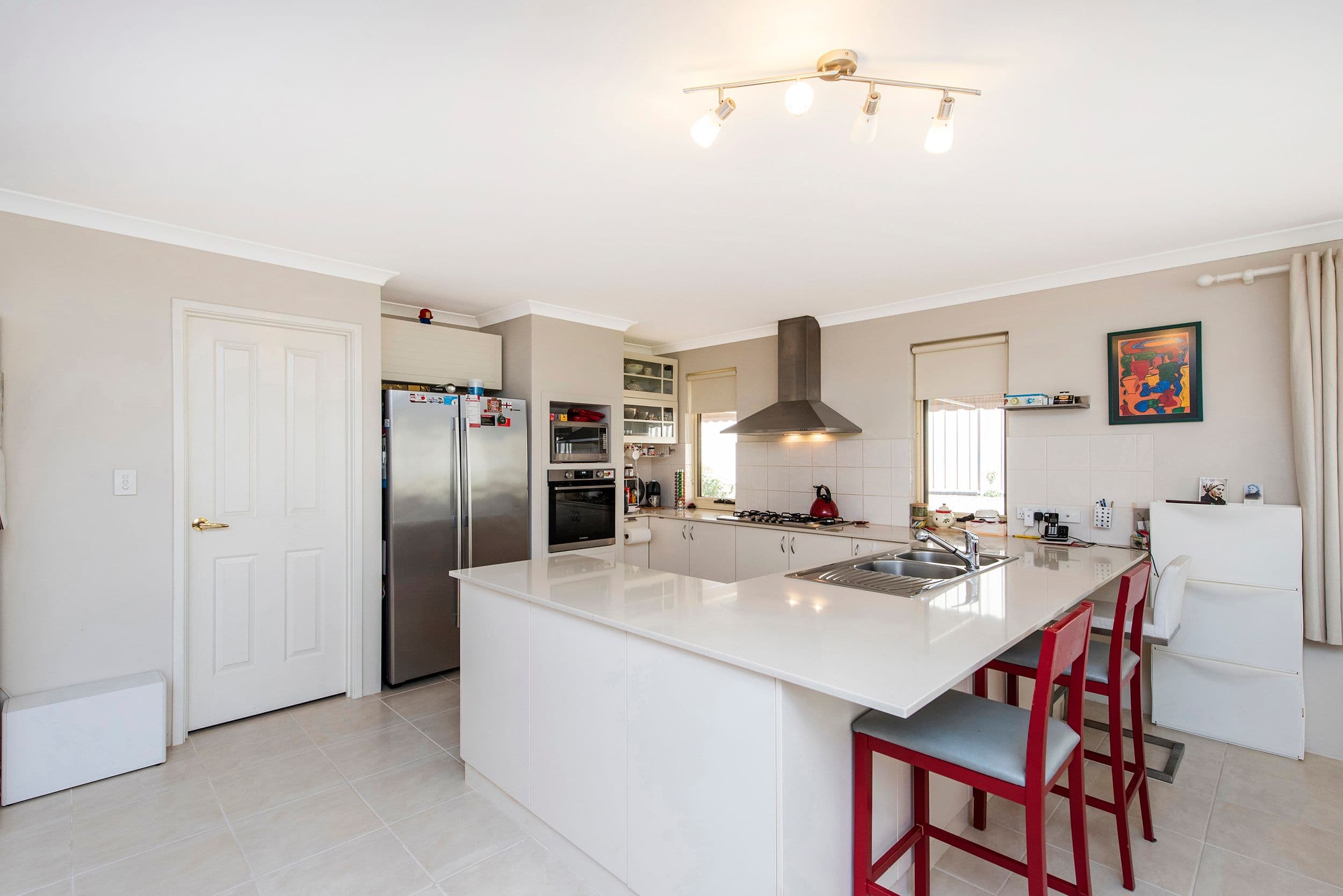16 The Hawthorns, Baldivis WA 6171, Baldivis - Thumbnail 3