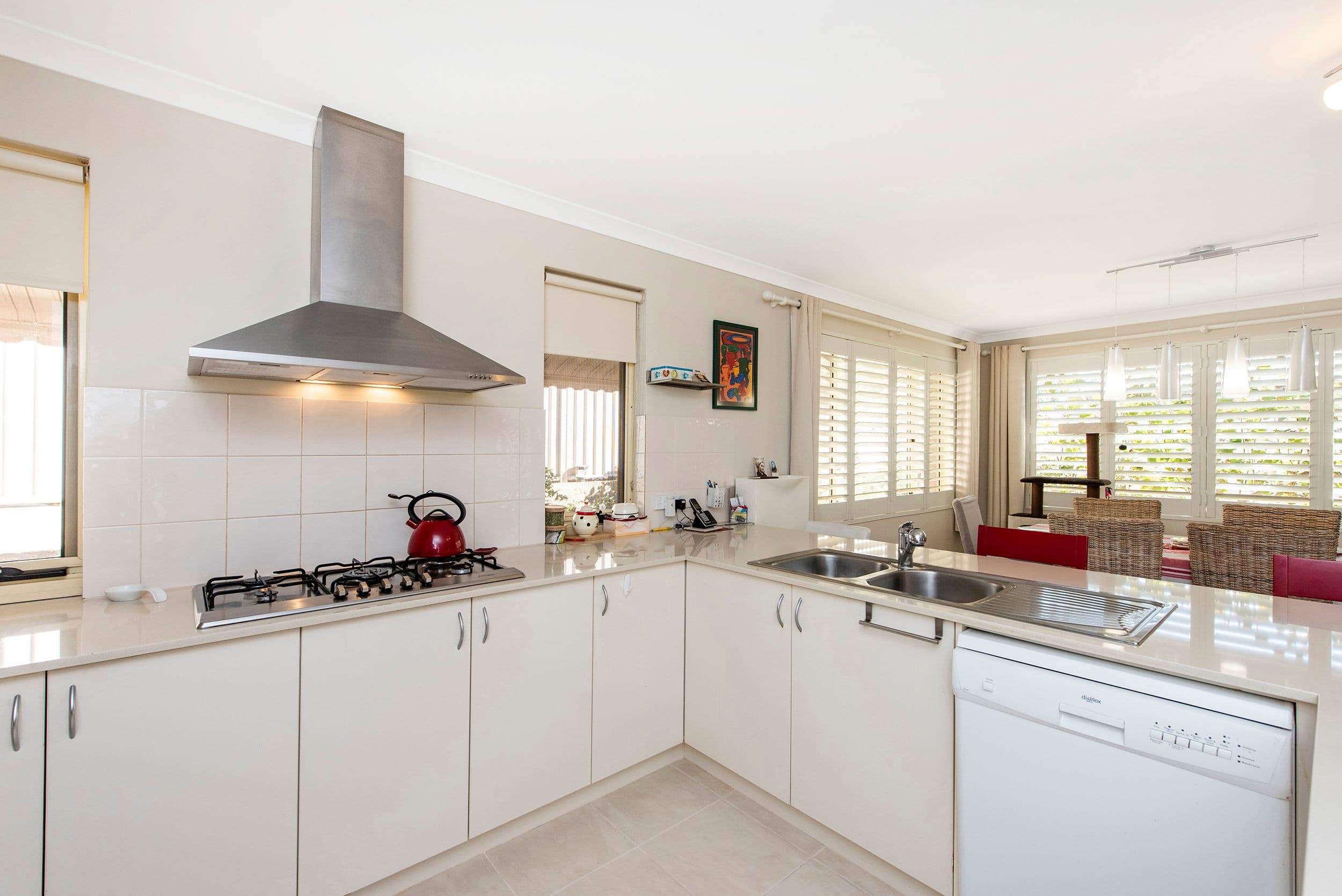 16 The Hawthorns, Baldivis WA 6171, Baldivis - Thumbnail 4