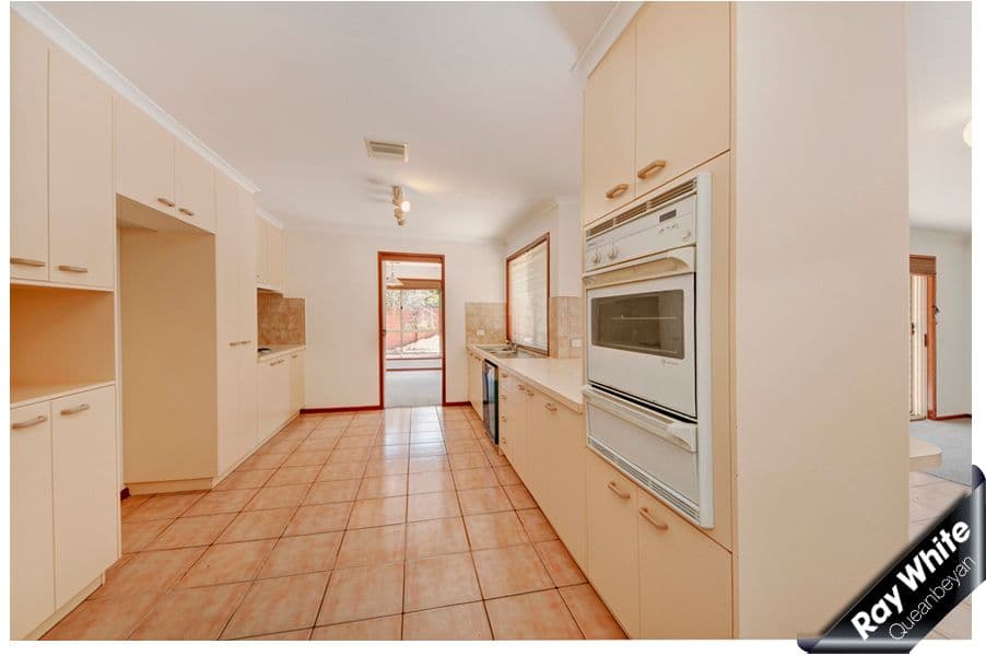 14 Carolyn Jackson Drive, JERRABOMBERRA NSW 2619, Jerrabomberra - Thumbnail 4