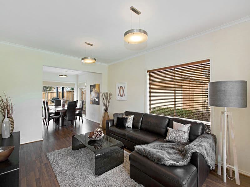 12 Lancewood Walk, SOUTH MORANG VIC 3752, South Morang - Thumbnail 8
