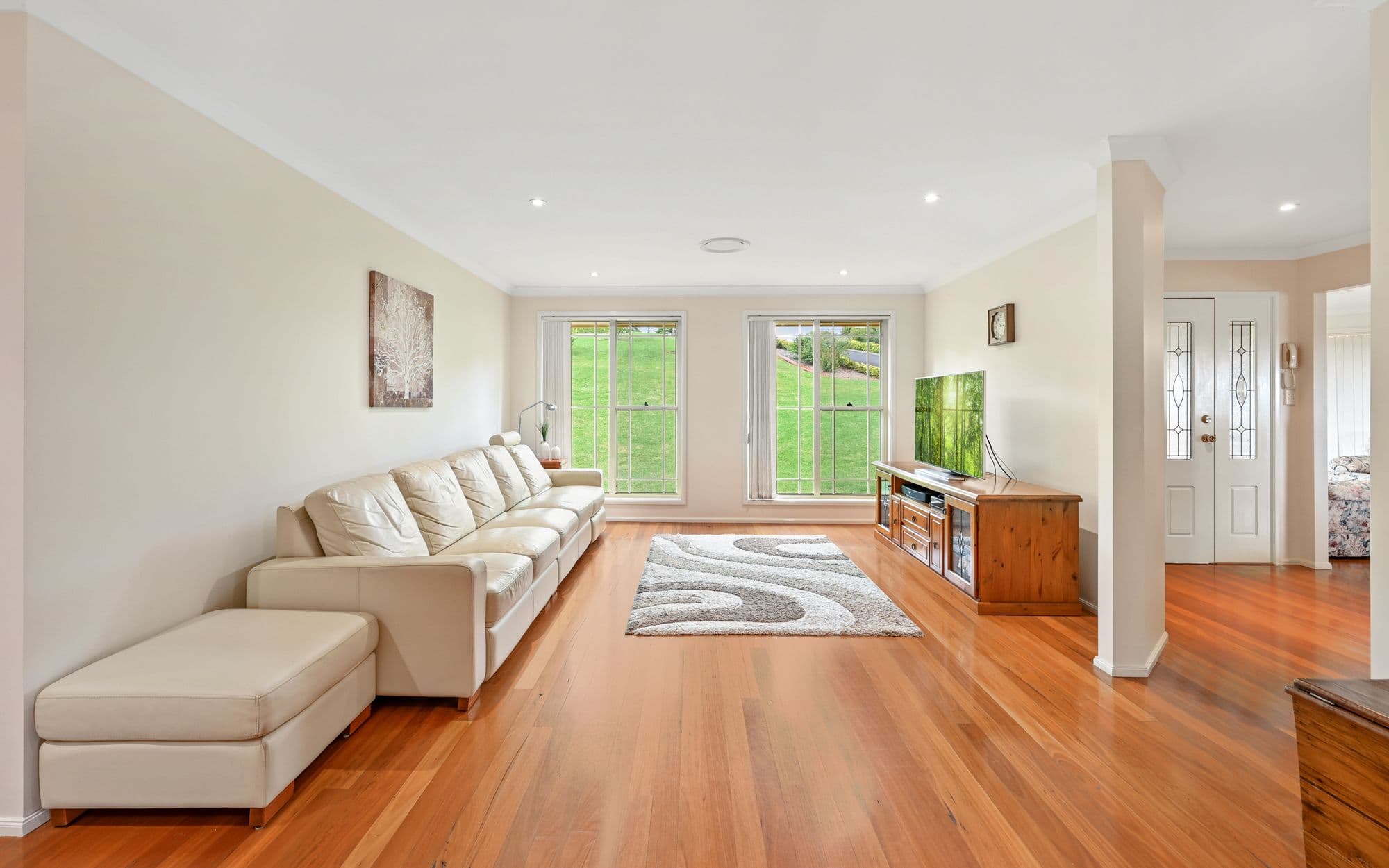 6 Thomas Place, Razorback NSW 2571, Razorback - Thumbnail 2