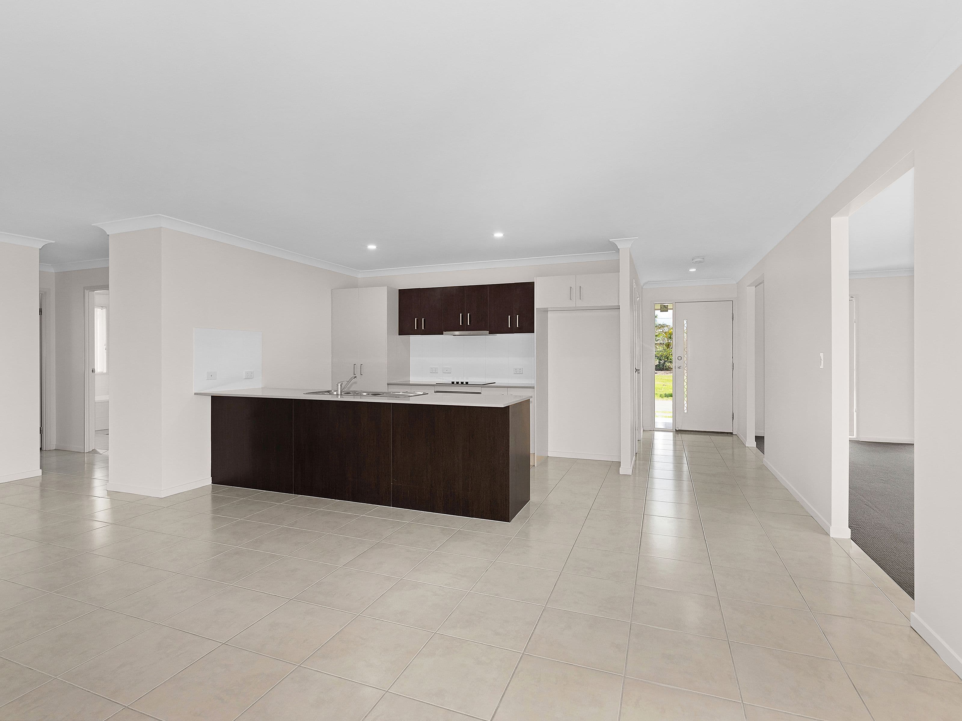 49 Oxford Street, North Booval QLD 4304, North Booval - Thumbnail 4