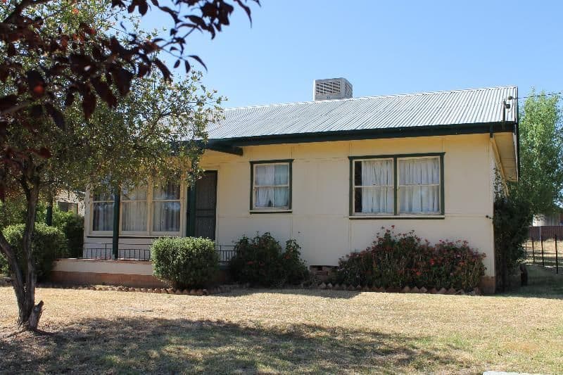 7 Lachlan Street, YEOVAL NSW 2868, Yeoval - Image 1