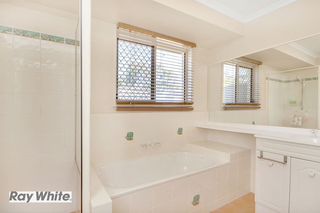 7 Whipbird Street, BELLBIRD PARK QLD 4300, Bellbird Park - Thumbnail 8