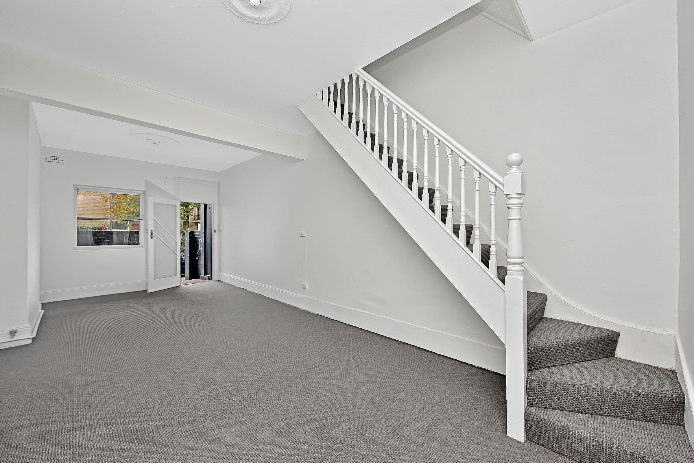 16 Bent Street, Paddington - Thumbnail 2
