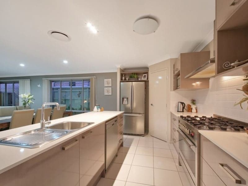 19 Severn Crescent, North Lakes - Thumbnail 2