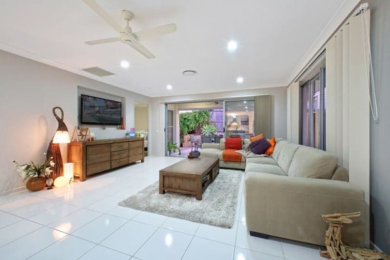 19 Severn Crescent, North Lakes - Thumbnail 5