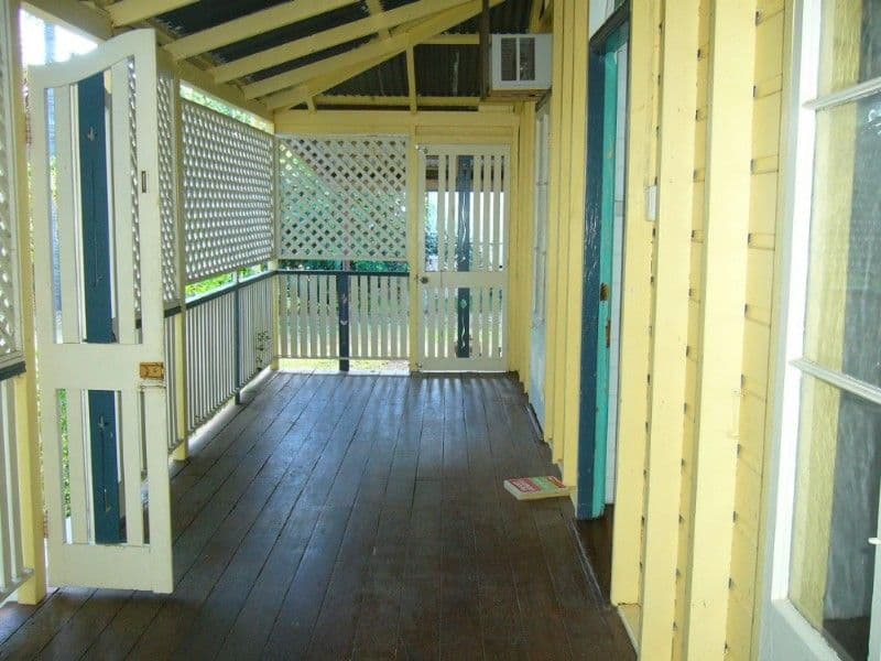 8 Harbourne Street, KOONGAL QLD 4701, Koongal - Thumbnail 6
