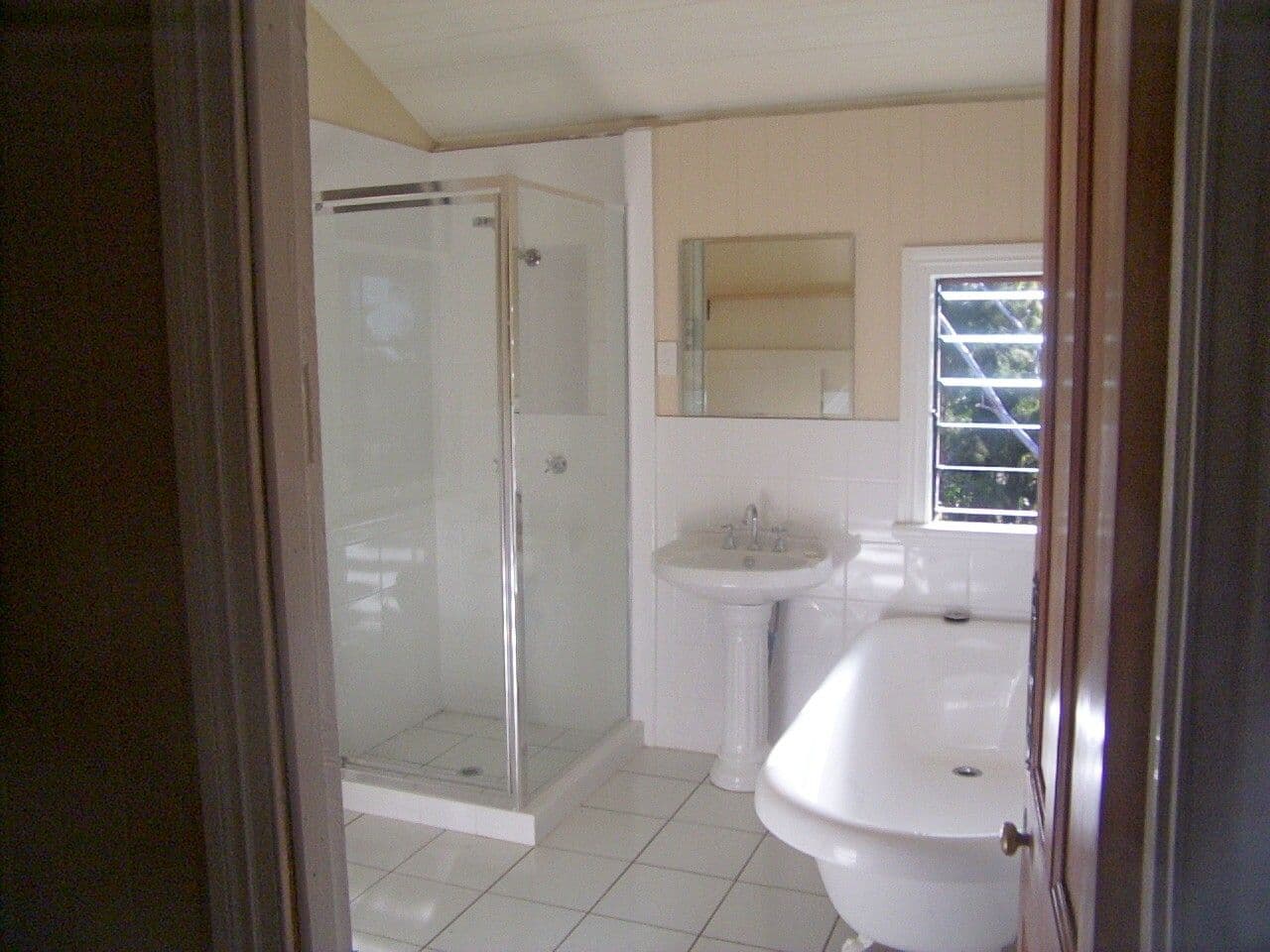 6 Camellia Street, RUSSELL ISLAND QLD 4184, Russell Island - Thumbnail 8