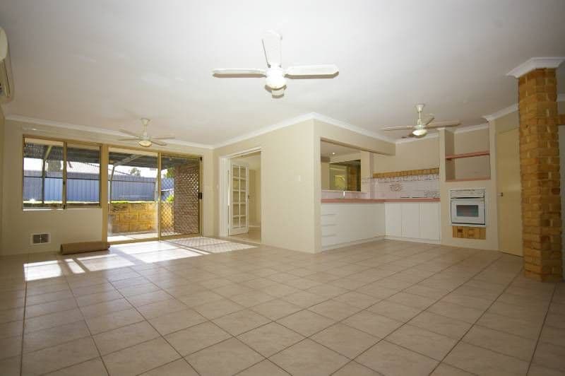 11 Farnell Place, ALEXANDER HEIGHTS WA 6064, Alexander Heights - Thumbnail 2