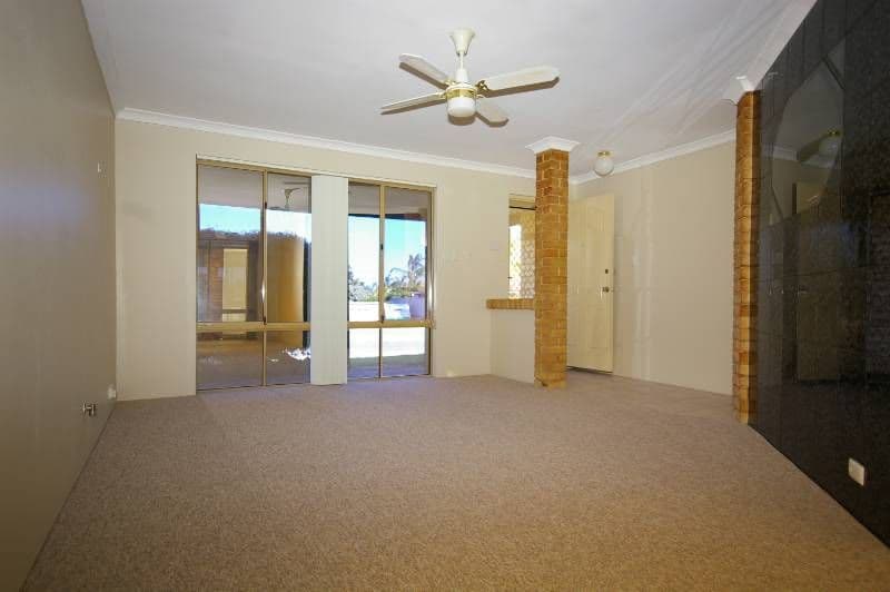 11 Farnell Place, ALEXANDER HEIGHTS WA 6064, Alexander Heights - Thumbnail 3
