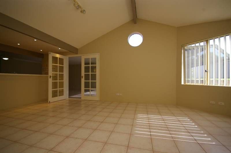 11 Farnell Place, ALEXANDER HEIGHTS WA 6064, Alexander Heights - Thumbnail 7