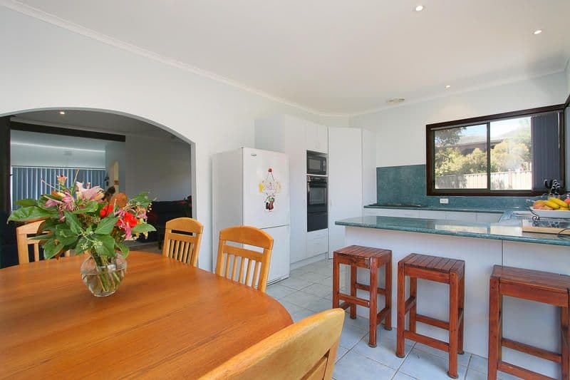 19 Moncoe Street, BORONIA VIC 3155, Boronia - Thumbnail 6