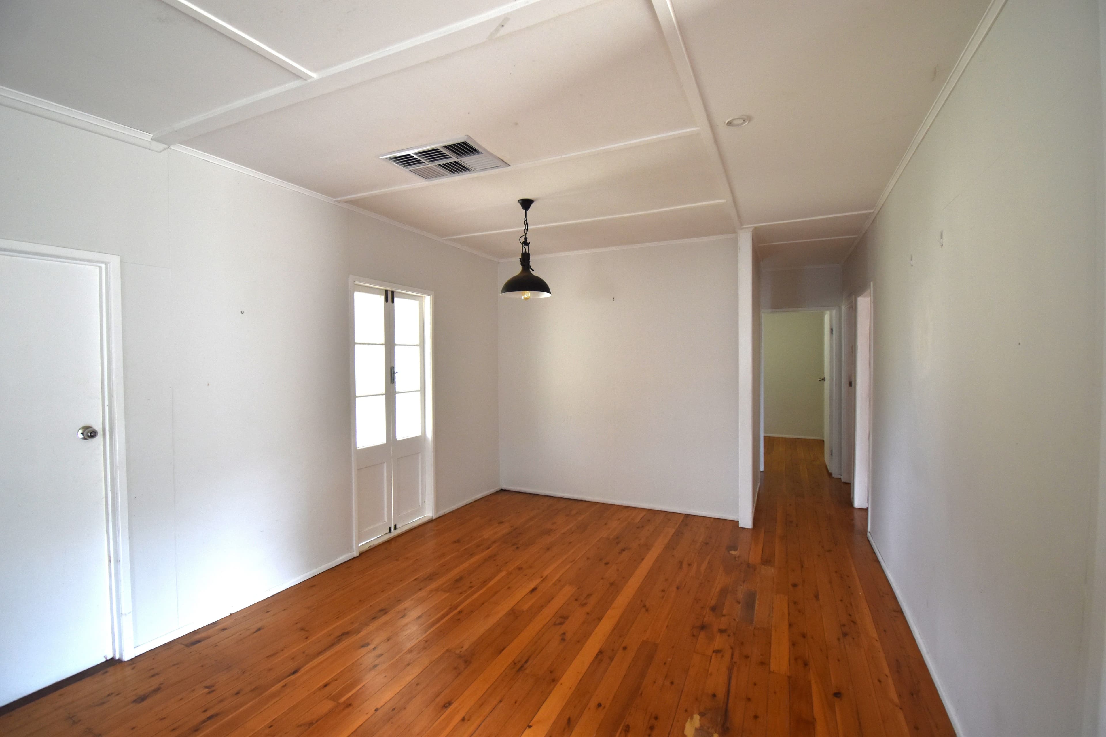 73 Cassowary Street, Longreach QLD 4730, Longreach - Thumbnail 4