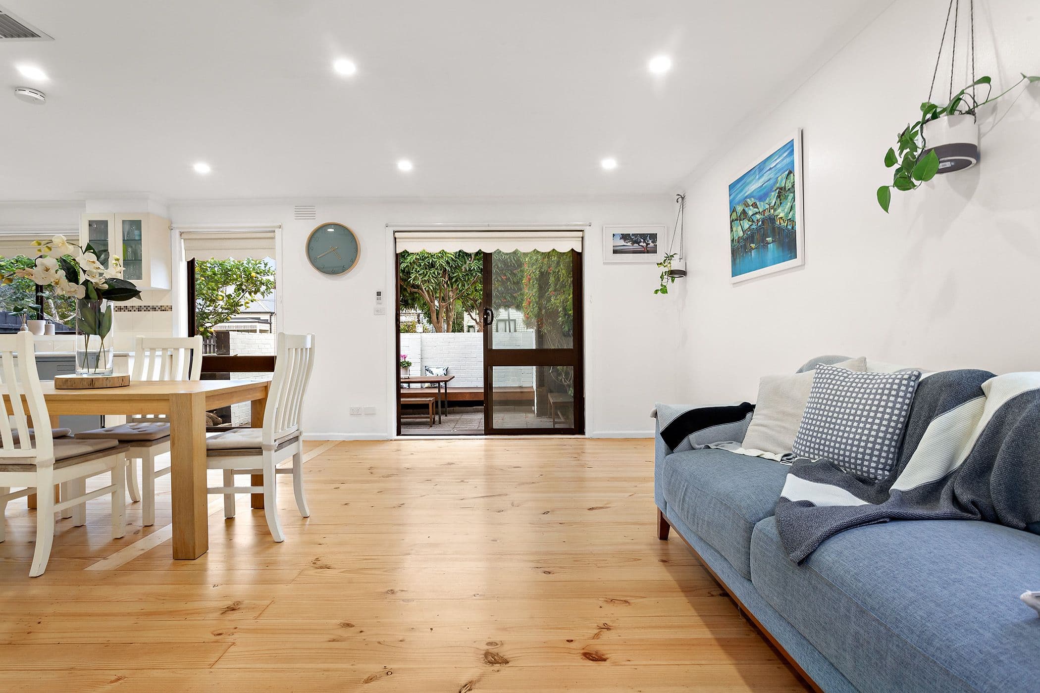 27 Latrobe Street, Hughesdale VIC 3166, Hughesdale - Thumbnail 3