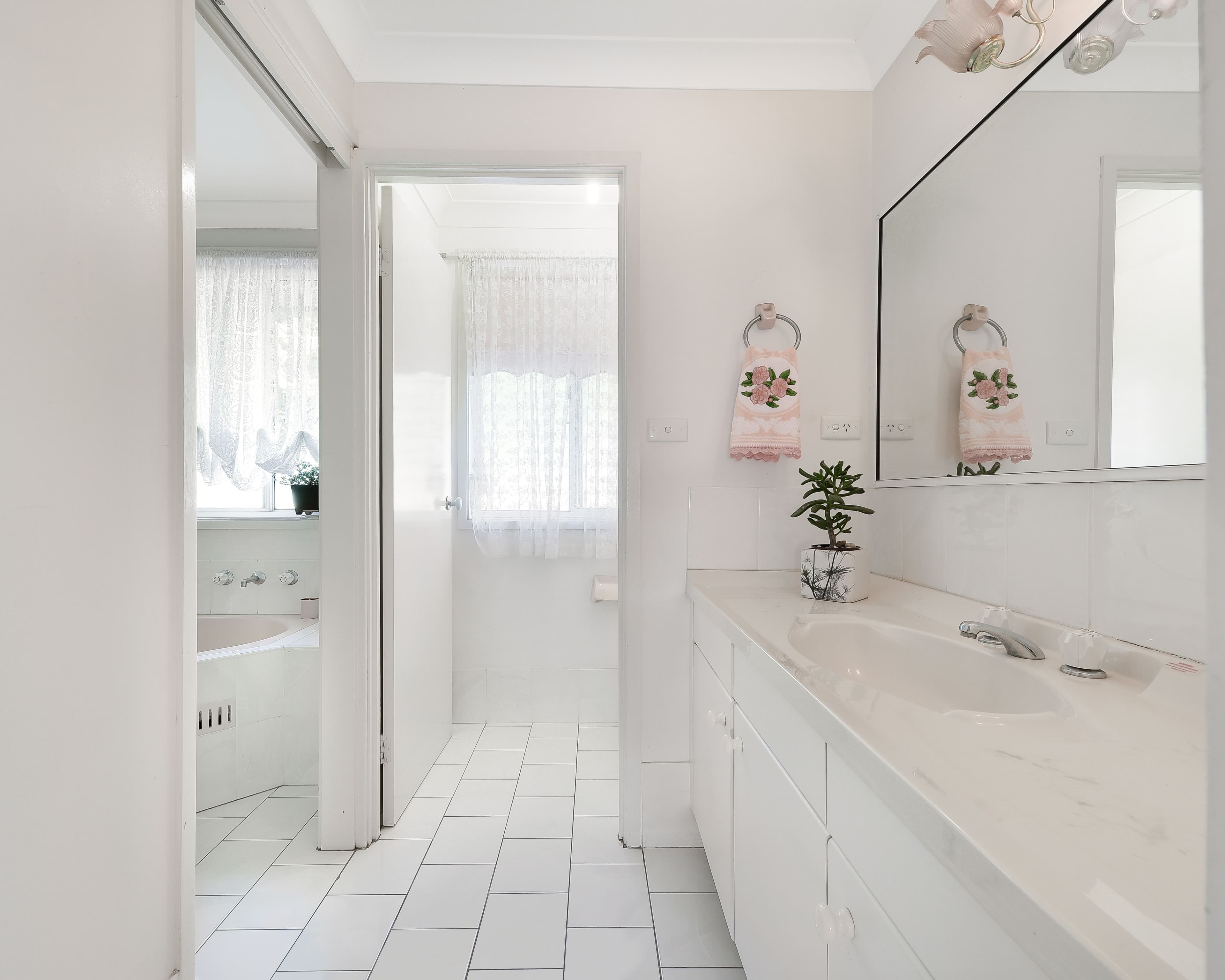 9 Lyndhurst Place, Glen Alpine - Thumbnail 8