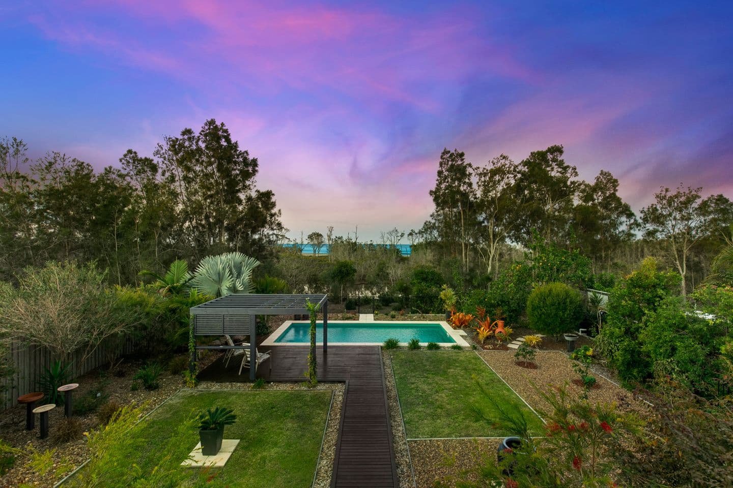 82 Beach Drive, Burrum Heads QLD 4659, Burrum Heads - Thumbnail 2