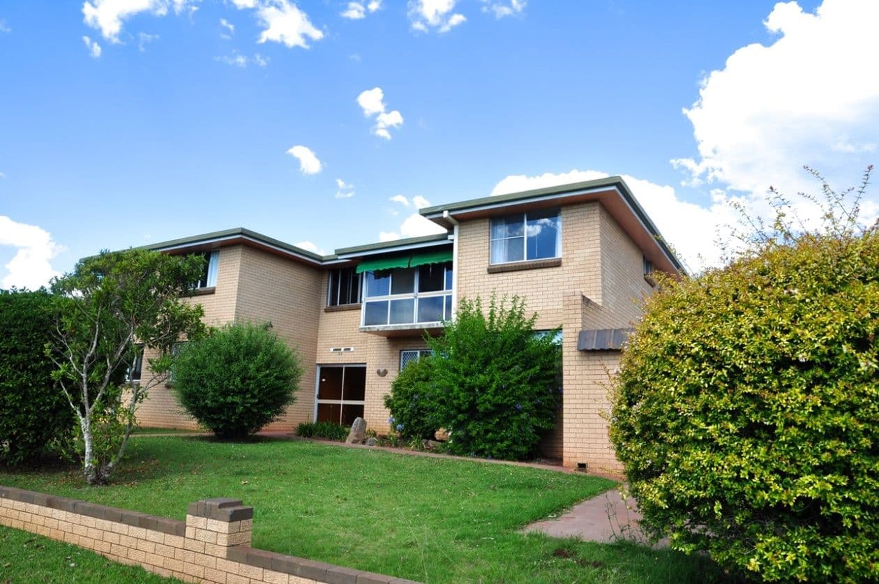 128 Curzon Street, RANGEVILLE QLD 4350, Rangeville - Image 1