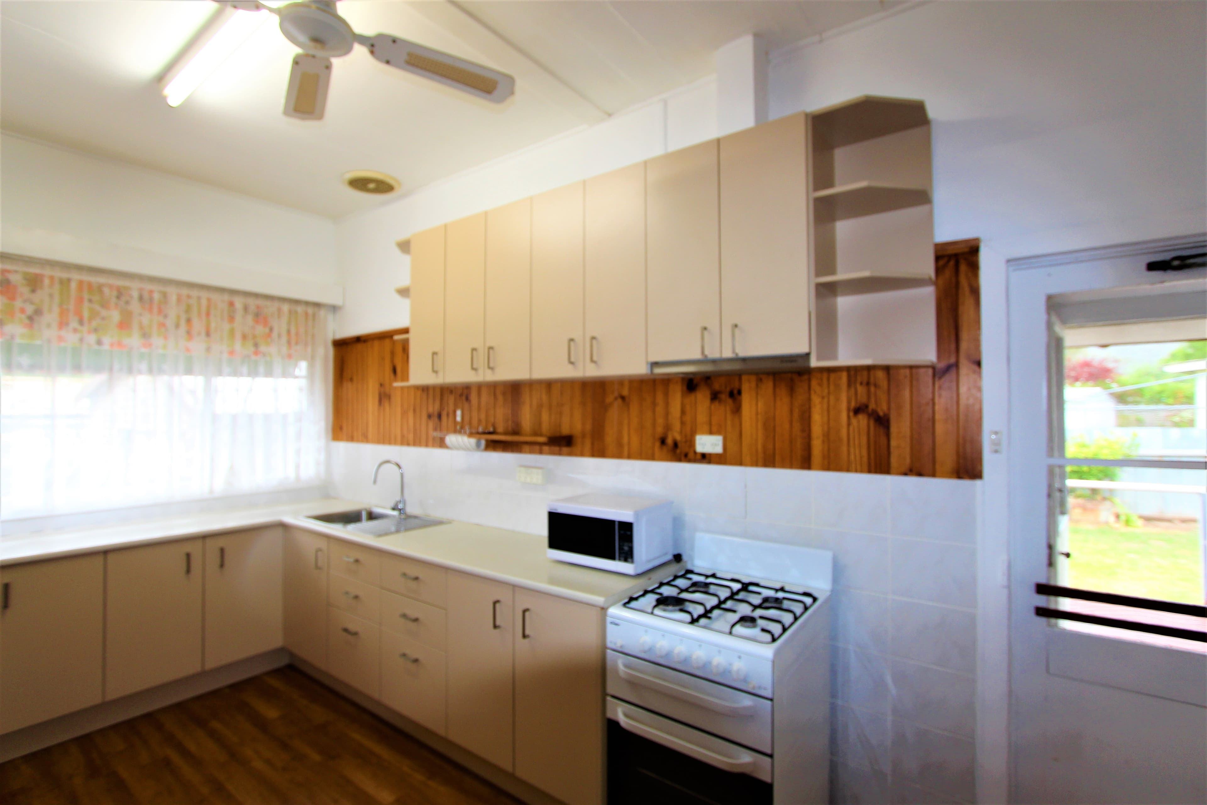 Eildon VIC 3713, Eildon - Thumbnail 2