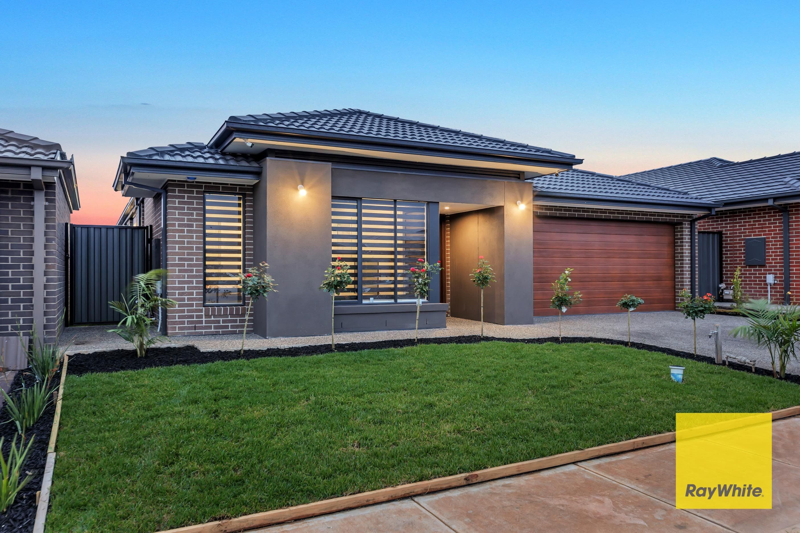 5 Pond Street, Truganina VIC 3029, Truganina - Thumbnail 2