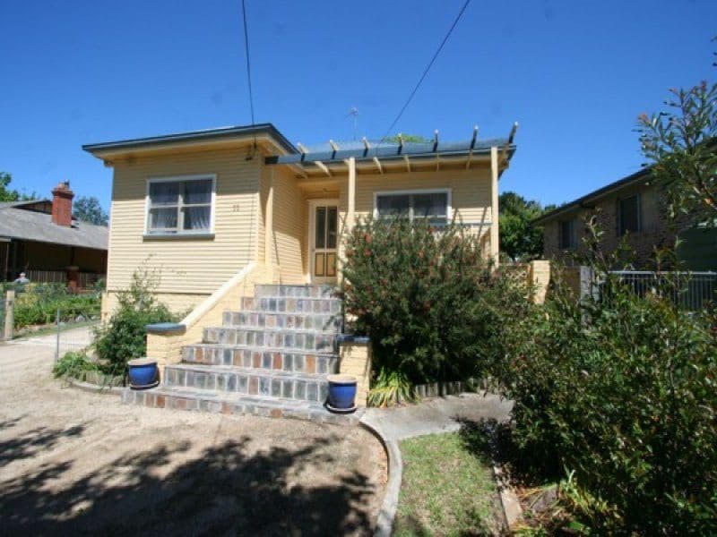 52 George Street, TENTERFIELD NSW 2372, Tenterfield - Image 1
