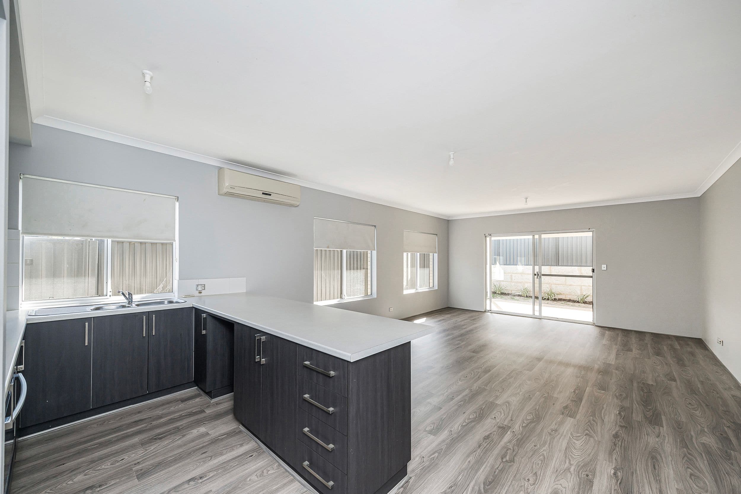 22 Bundoran Street, Bullsbrook WA 6084, Bullsbrook - Thumbnail 2