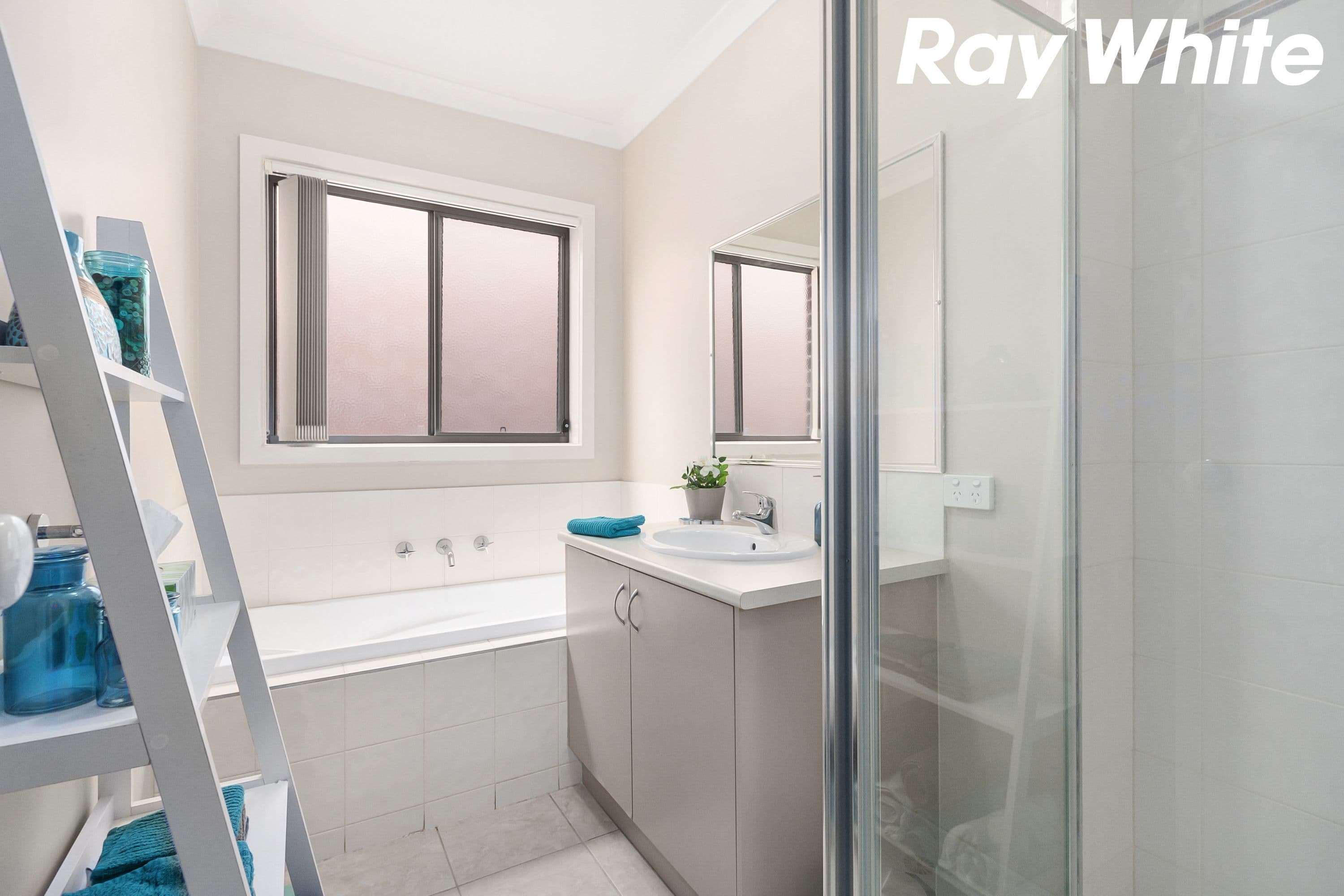 137 Ahern Road, Pakenham VIC 3810, Pakenham - Thumbnail 8