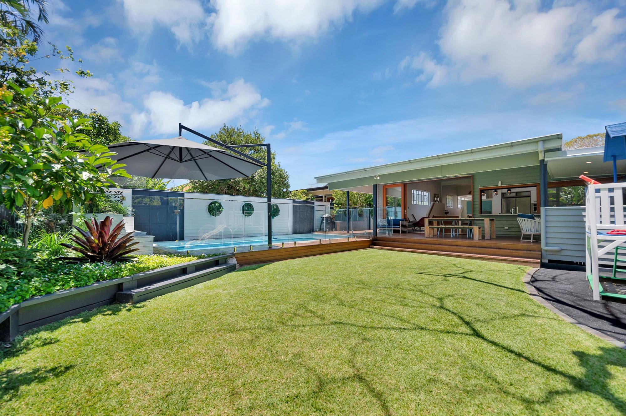 42 Lawson Street, Morningside QLD 4170, Morningside - Thumbnail 3