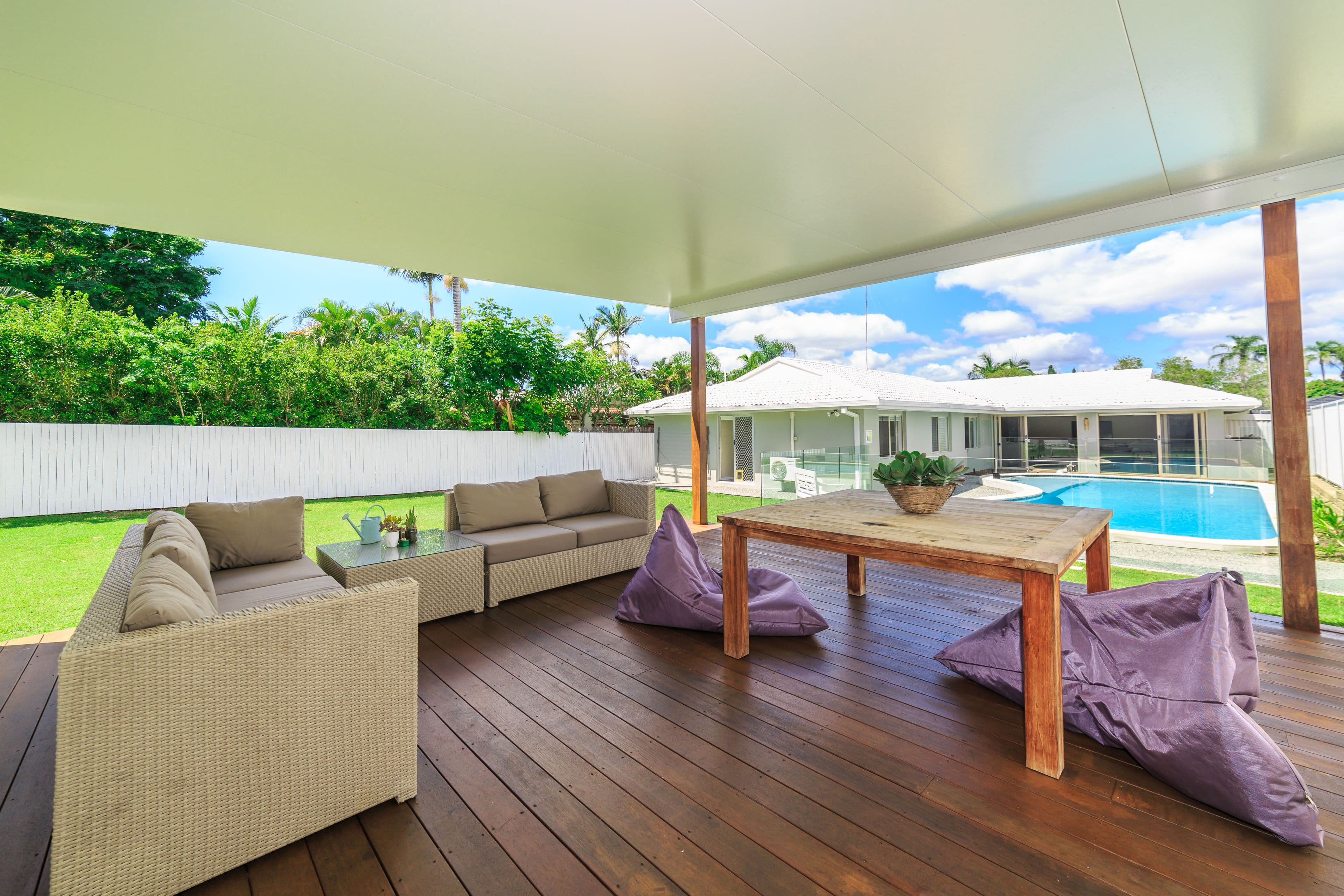 9 Dunbarton Avenue, Sorrento QLD 4217, Sorrento - Thumbnail 2