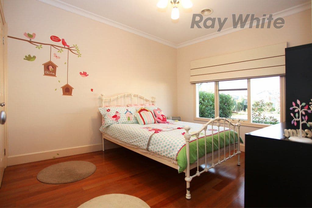 13 Jasper Street, POINT COOK VIC 3030, Point Cook - Thumbnail 2
