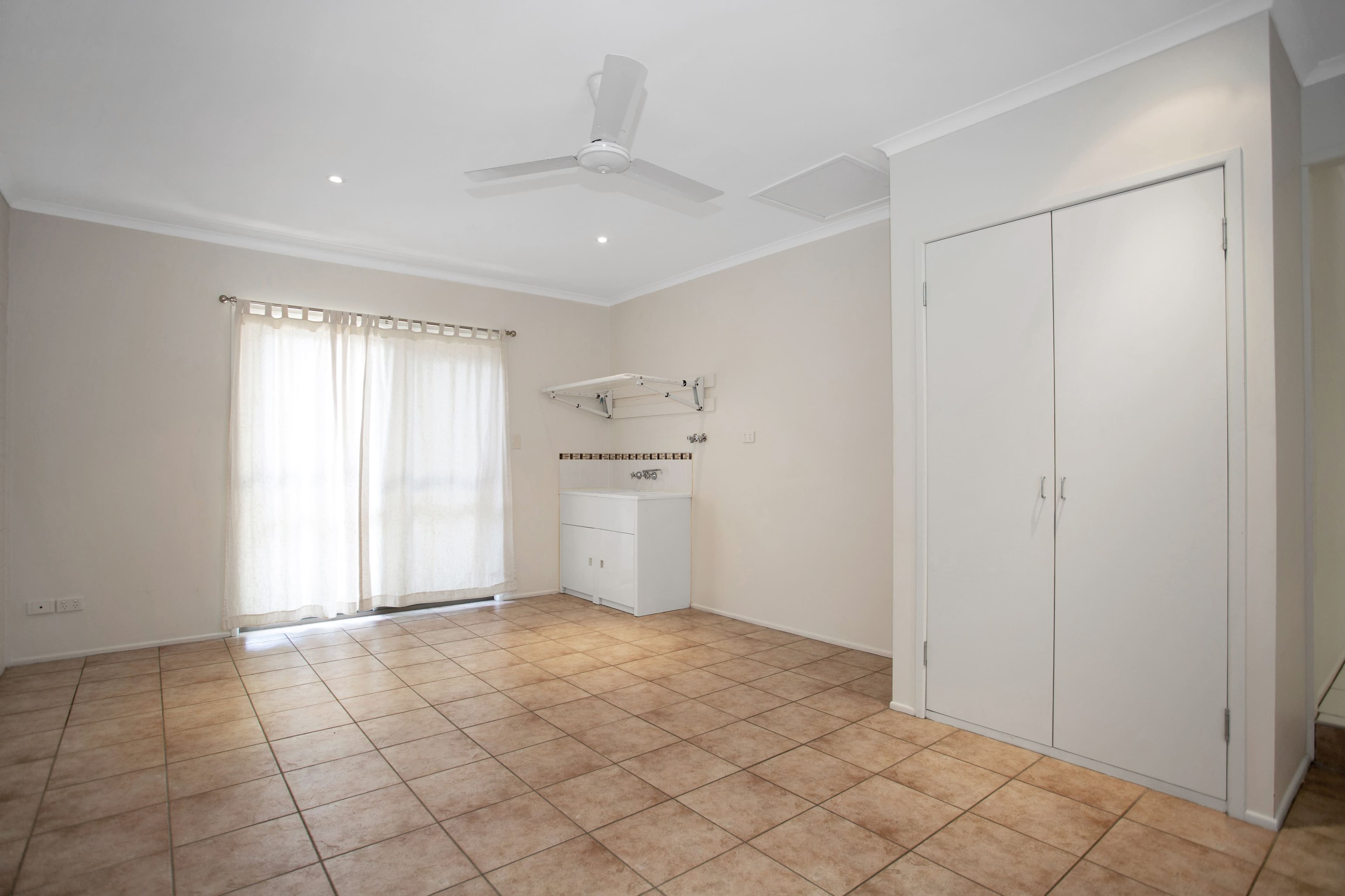 43 Holland Street, West Mackay QLD 4740, West Mackay - Thumbnail 6