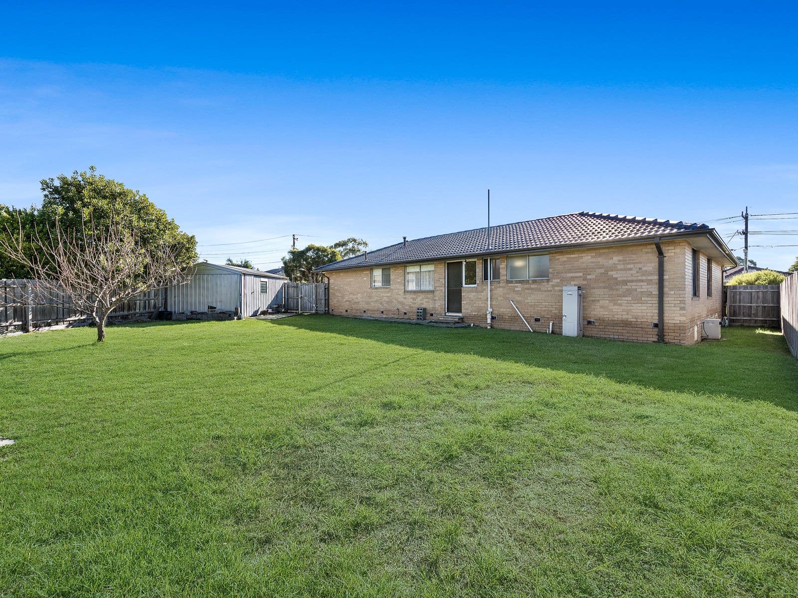 2 Whitehaven Crescent, Mulgrave VIC 3170, Mulgrave - Thumbnail 3