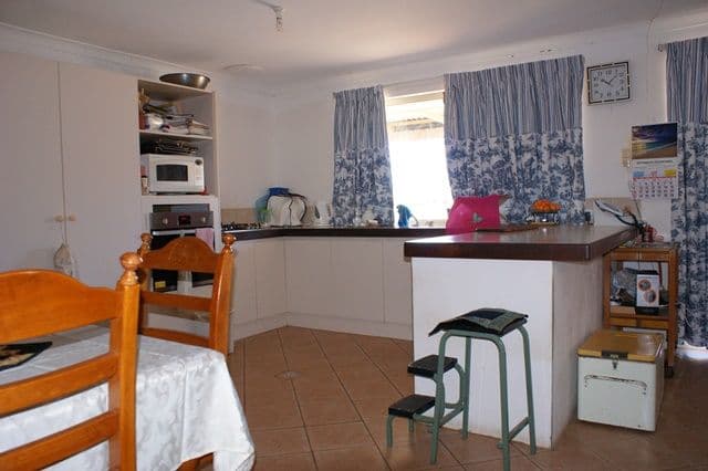 42 North Shore Drive, DONGARA WA 6525, Dongara - Thumbnail 4