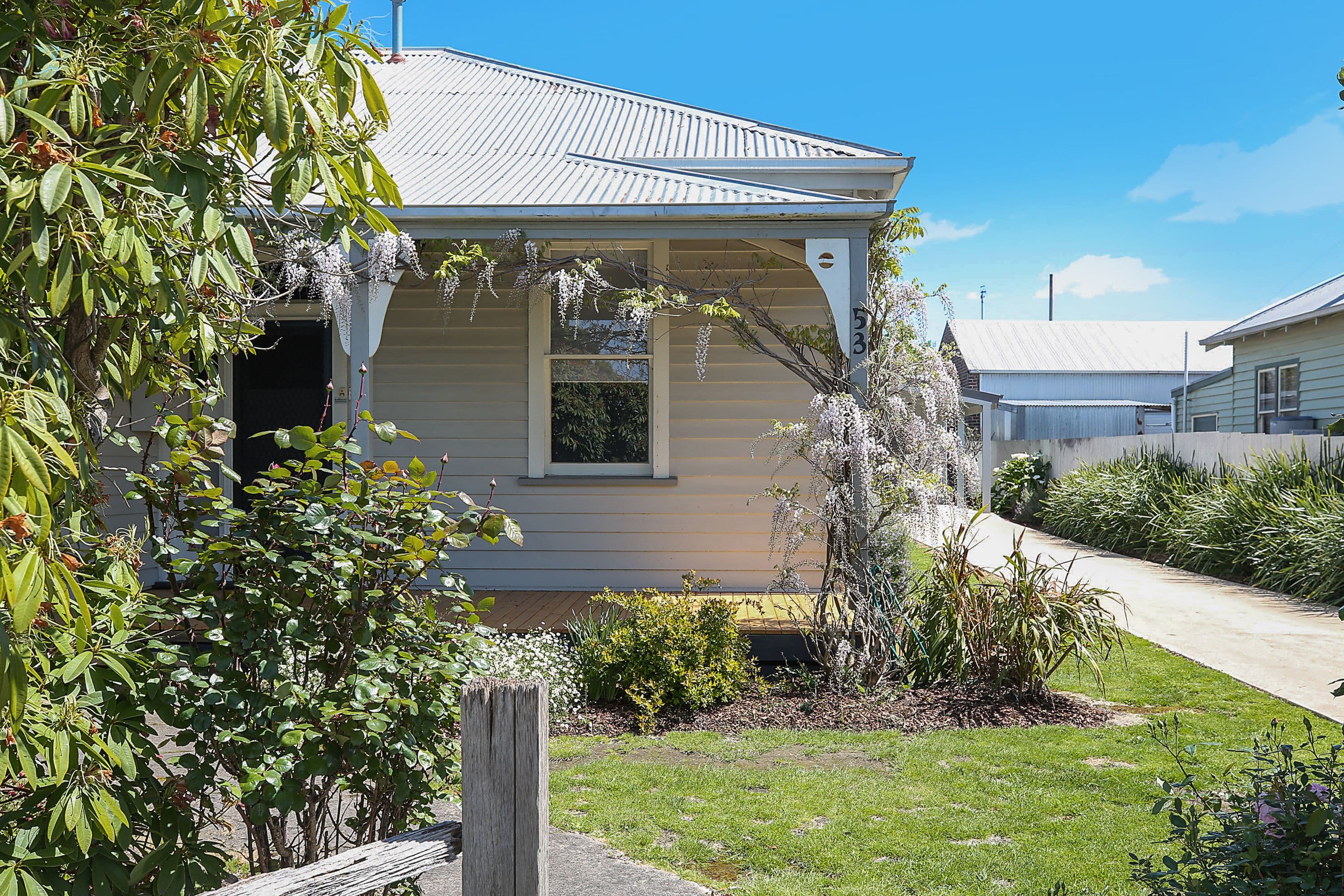 53 Armstrong Street, Colac VIC 3250, Colac - Thumbnail 2