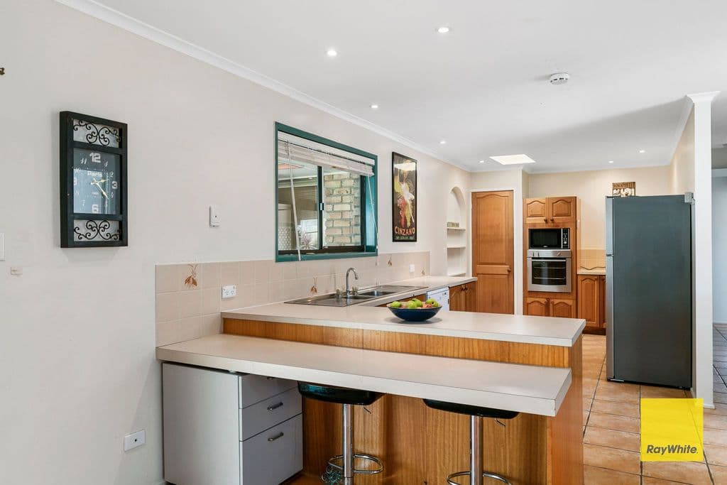 35 Brompton Street, Alexandra Hills QLD 4161, Alexandra Hills - Thumbnail 2