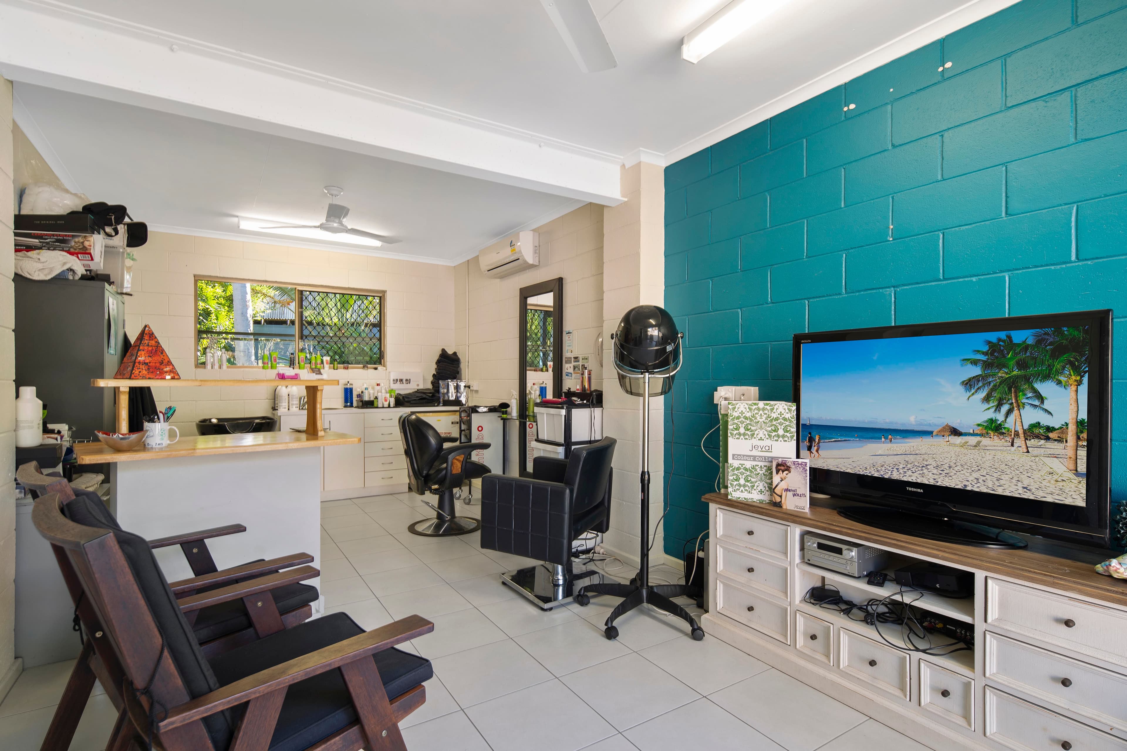 8 Iluka Street, Cannonvale QLD 4802, Cannonvale - Thumbnail 2