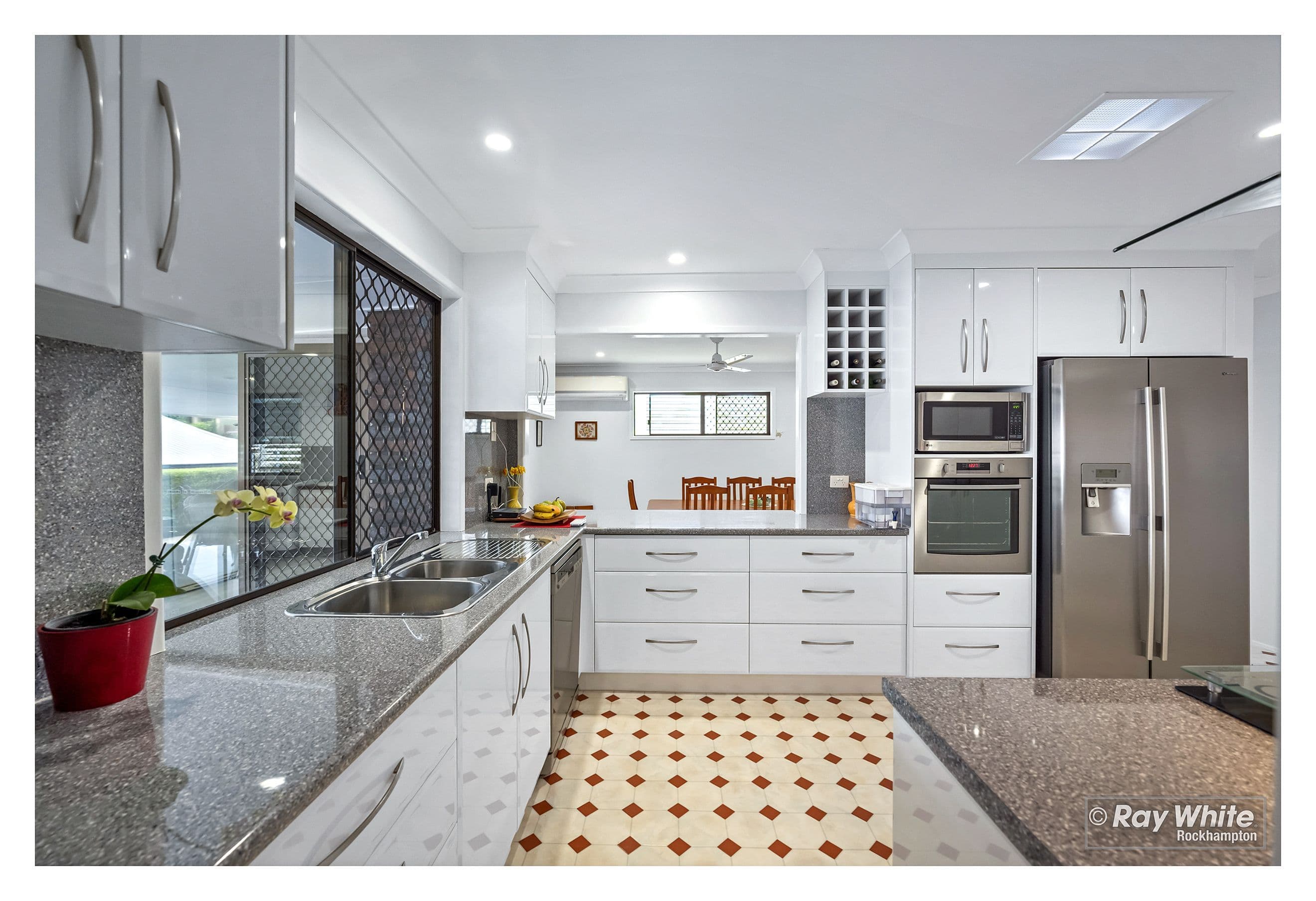 14 Jeffries Street, The Range QLD 4700, The Range - Thumbnail 3