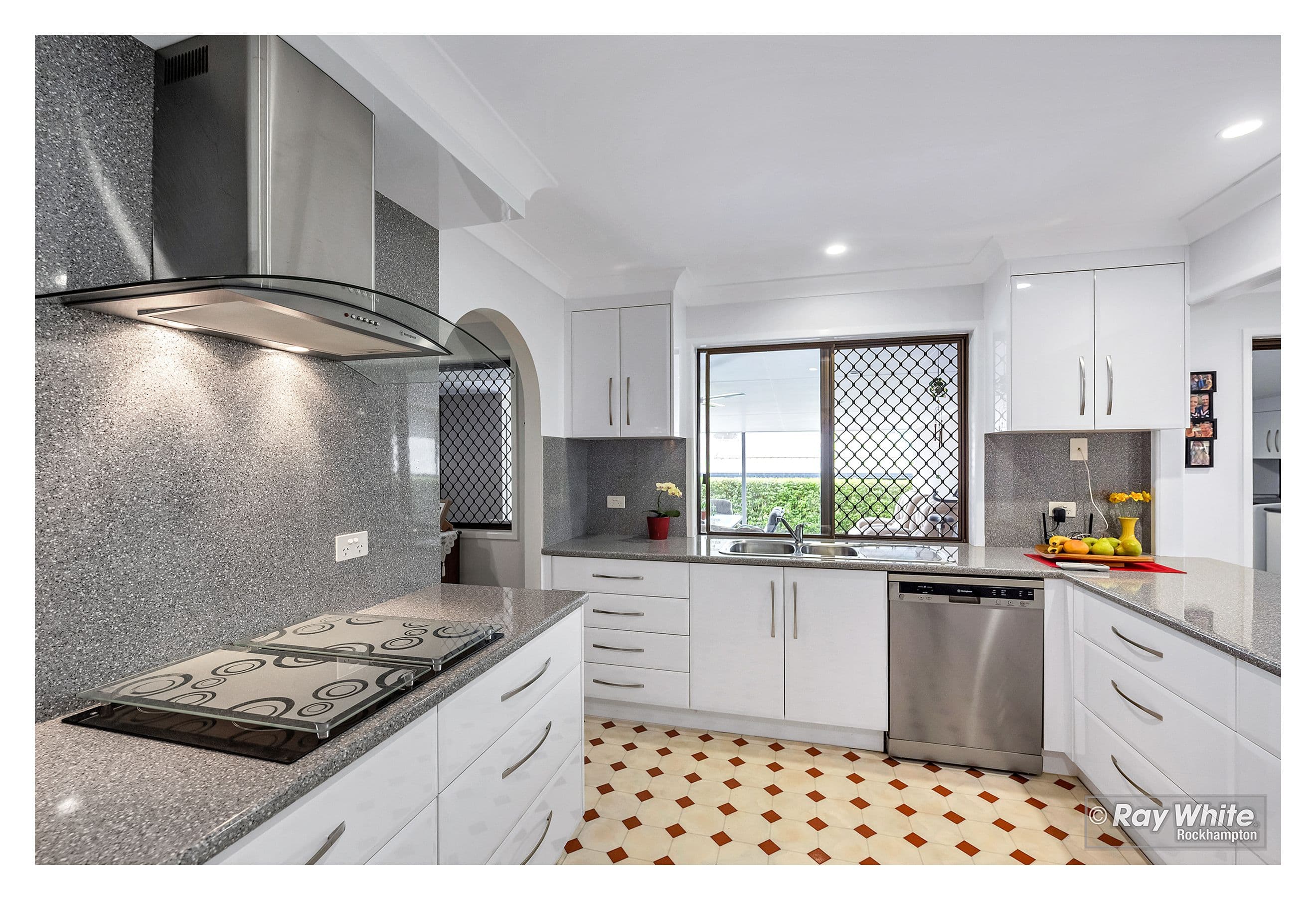 14 Jeffries Street, The Range QLD 4700, The Range - Thumbnail 4
